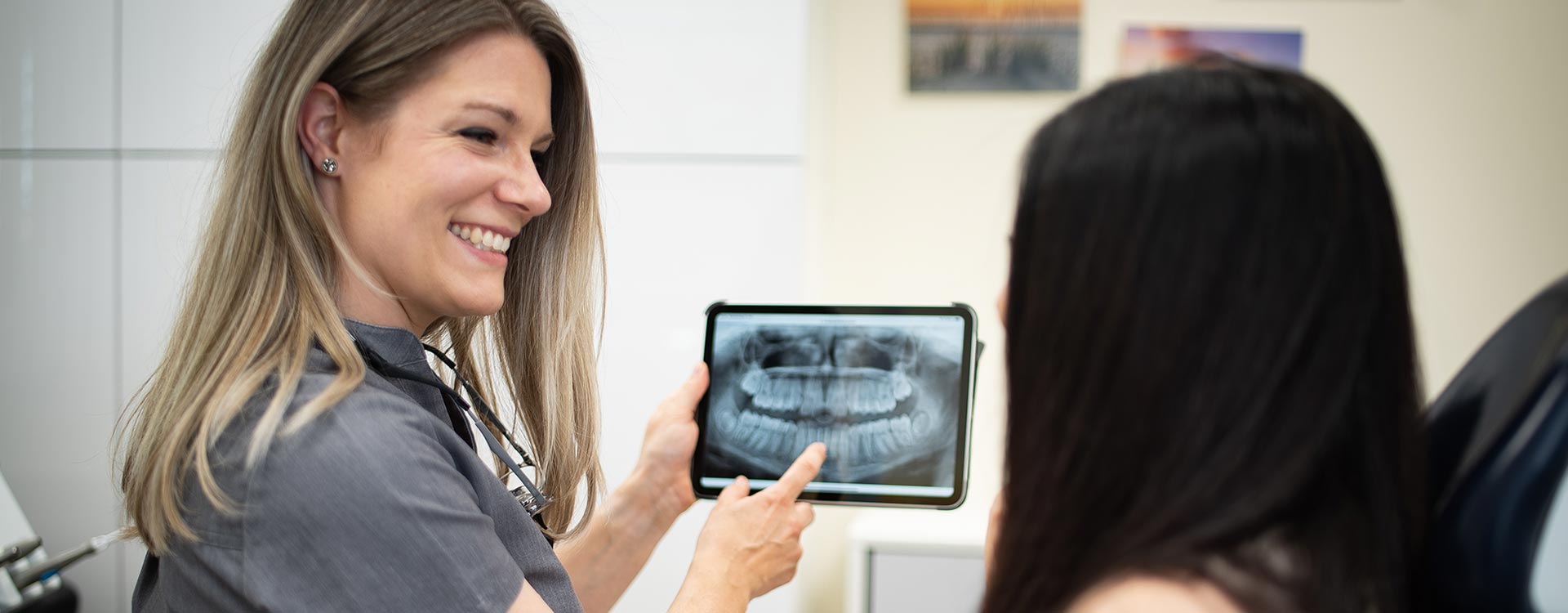 Endodontie - Wurzelkanalbehandlung in der Zahnarztpraxis Dr. Ibbels & Kollegen in Aschaffenburg-Glattbach