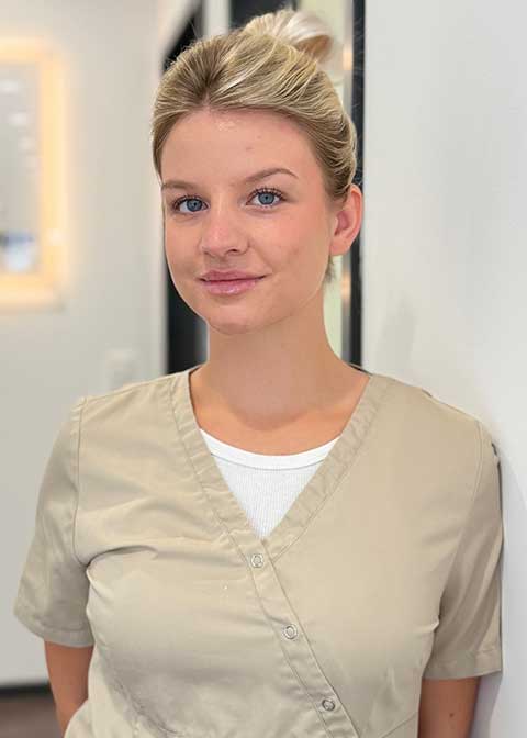 Zahnarztpraxis Dr. Ibbels - Celine Werp